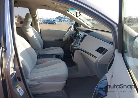 2011 Toyota Sienna Le V6 from USA, damaged, VIN 5TDKK3DC8BS010896